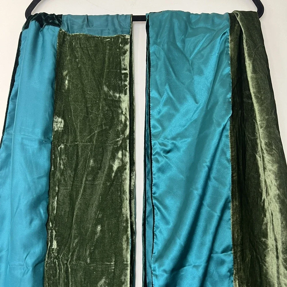 NWT Coldwater Creek‎ Green Velvet Satin Blocked Scarf Green Lots Of 2